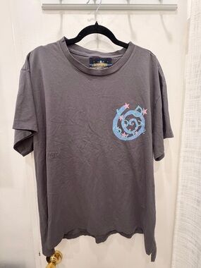 Gray Short Sleeve Tee with Pastel Star Spiral Graphic